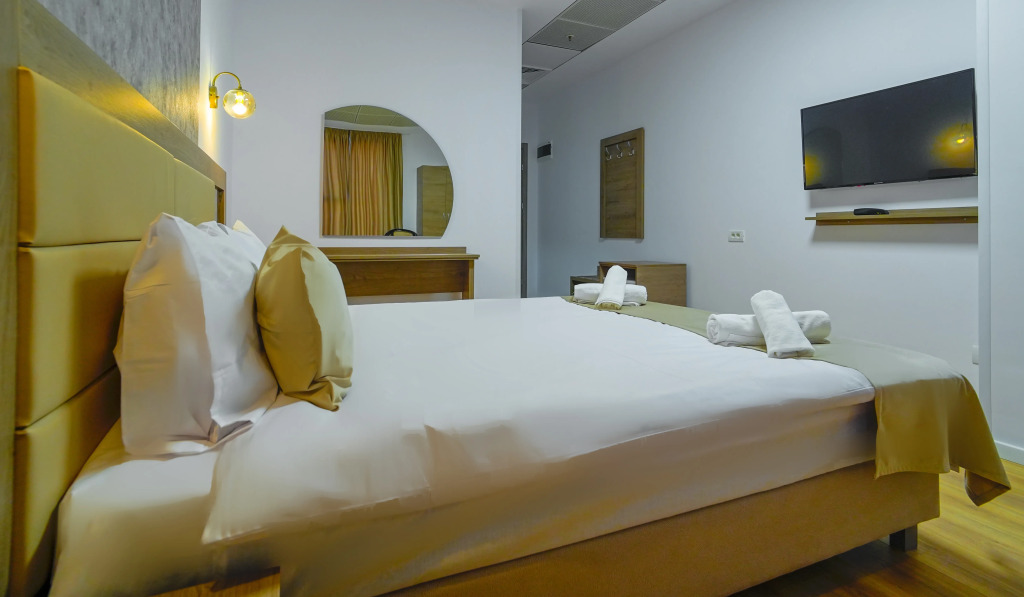 Sir Fundeni Hotel