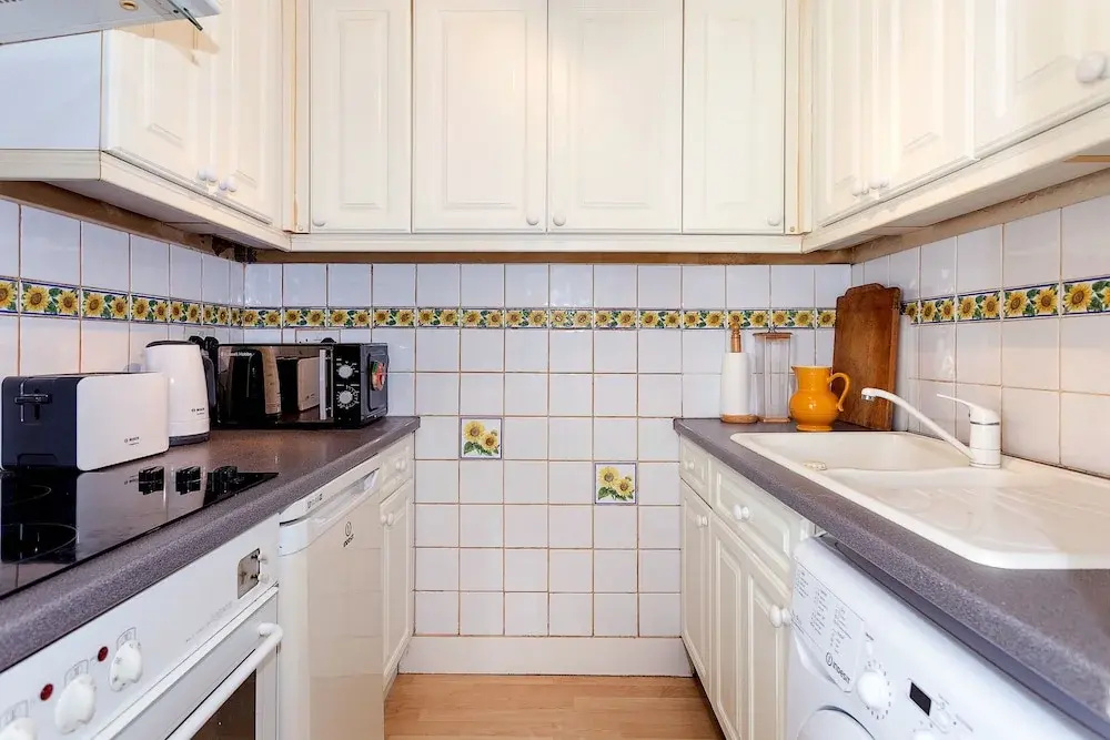 1 Bed Chic Apartments in Chelsea Central London FREE WIFI by City Stay Aparts London