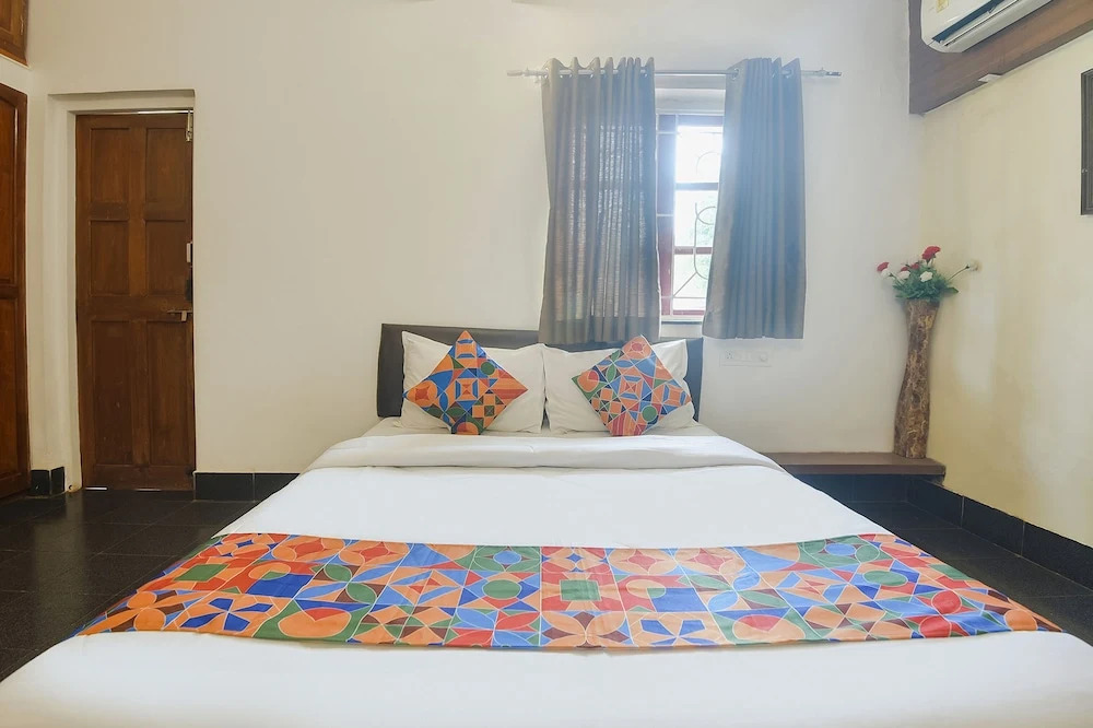 Royal Baga Residency