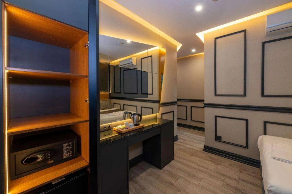 Confores Hotel
