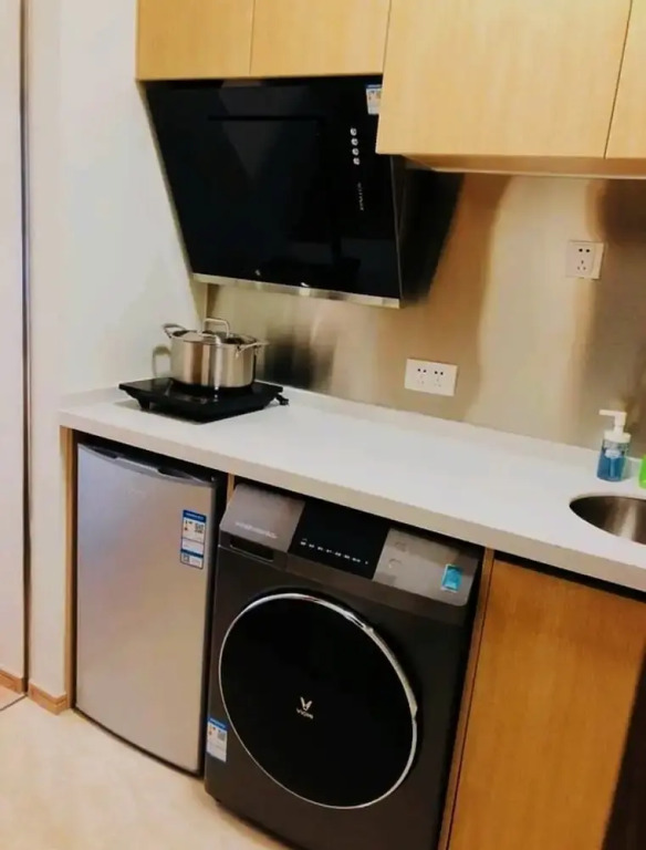 Bulldog Apartment