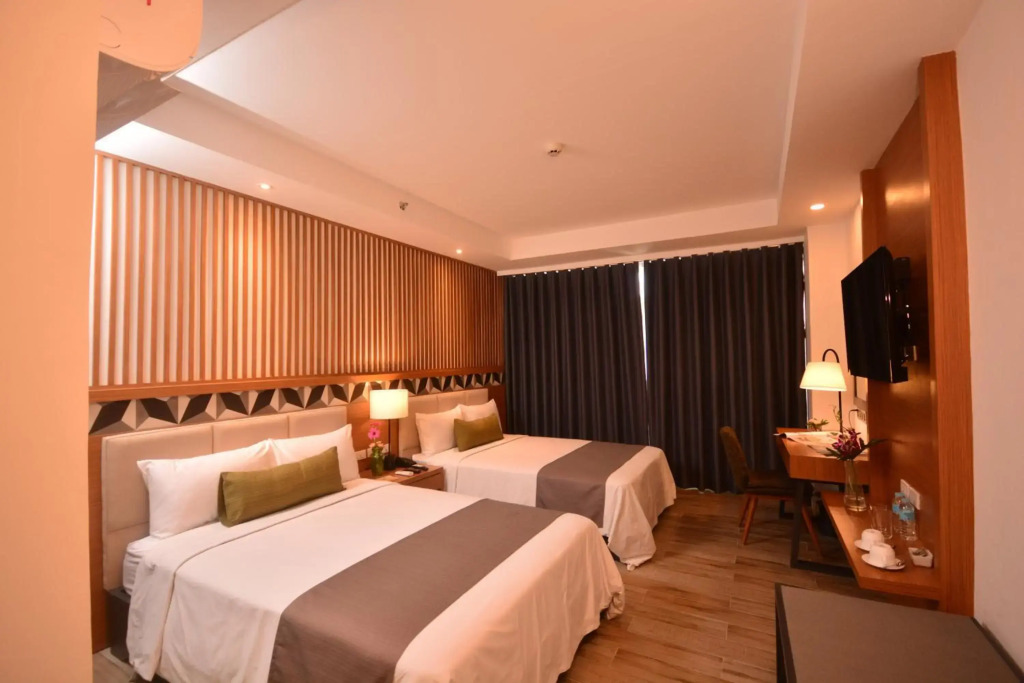 Crown Hotel at Harbour Springs Palawan Managed by Enderun Hotels