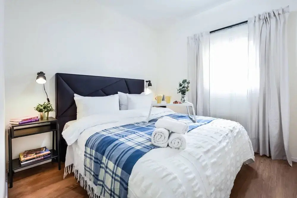 MAMAD - Apt with Balcony In the Heart of TLV