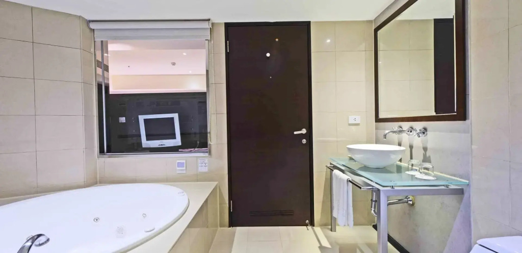 K Hotel - Yunghe