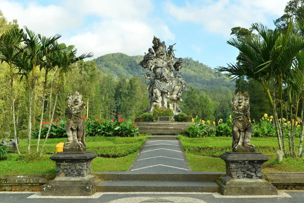 Alam Kita Glamping & Plantation