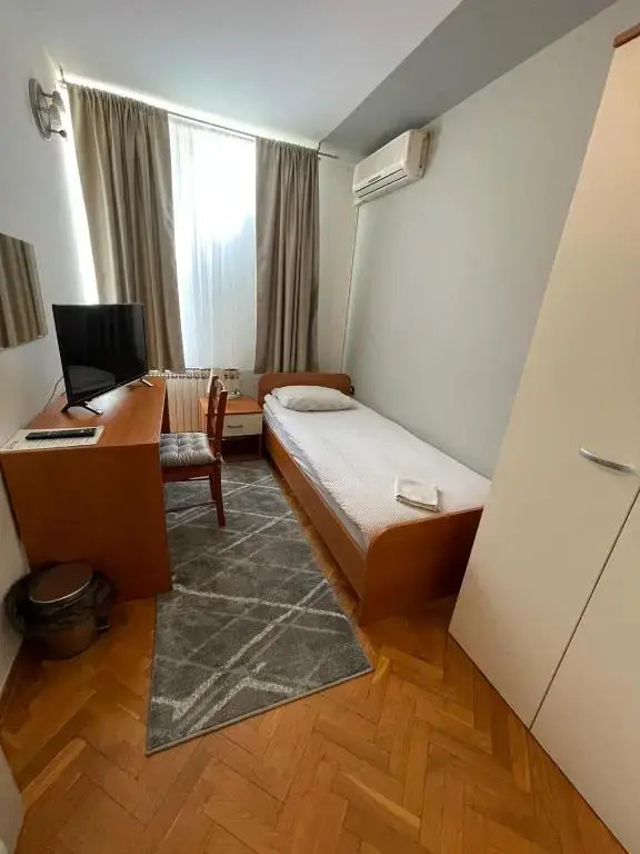 Perla Inn