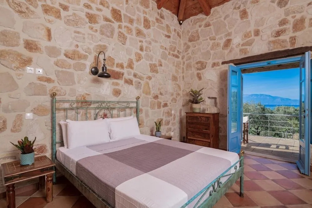 Strofilia Stone Residences
