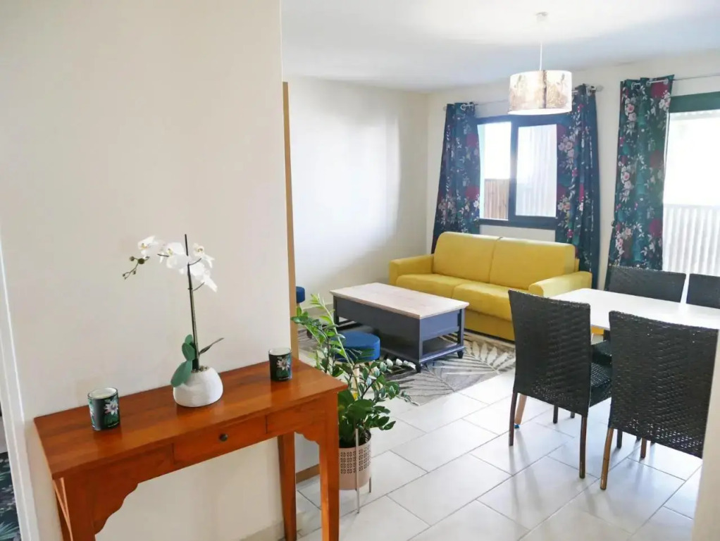 Tropical Suites