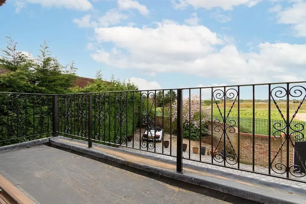 Boutique Green Acre Views