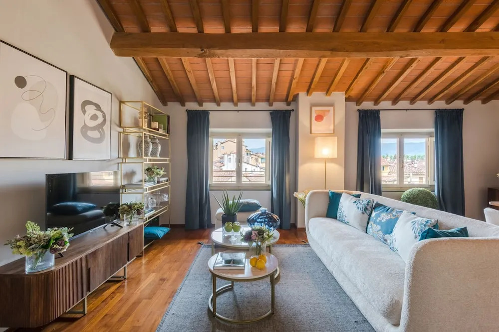 De Nobili Penthouse in Lucca