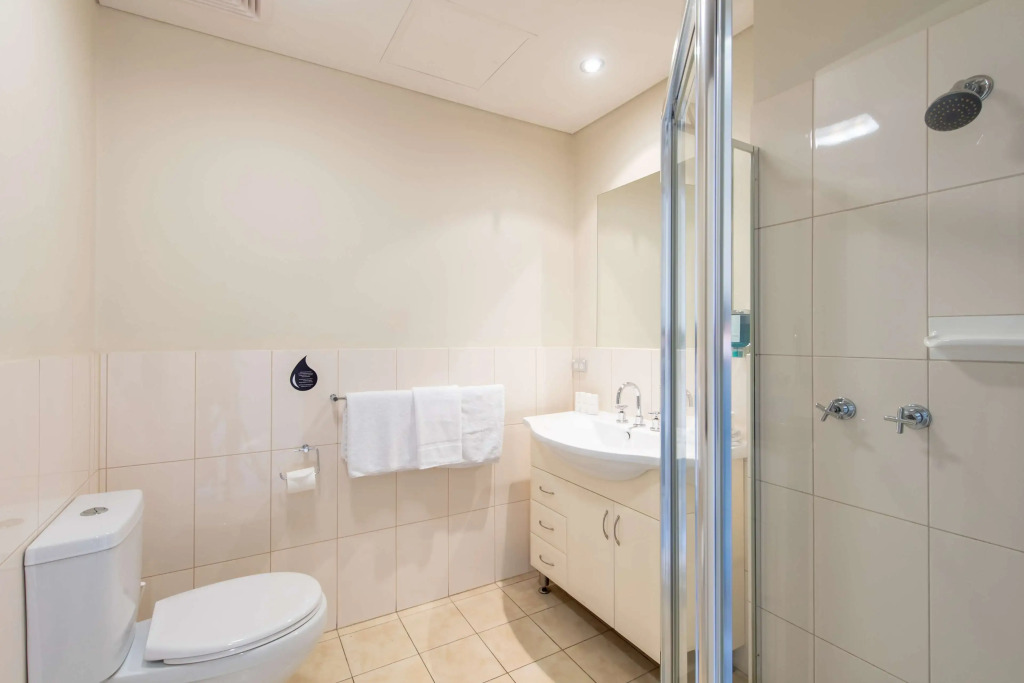 Mawson Lakes Hotel