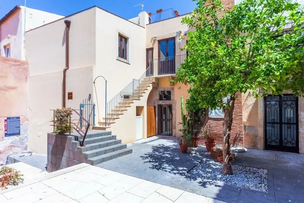 Valuk-Piazza Duomo Charming Apartment