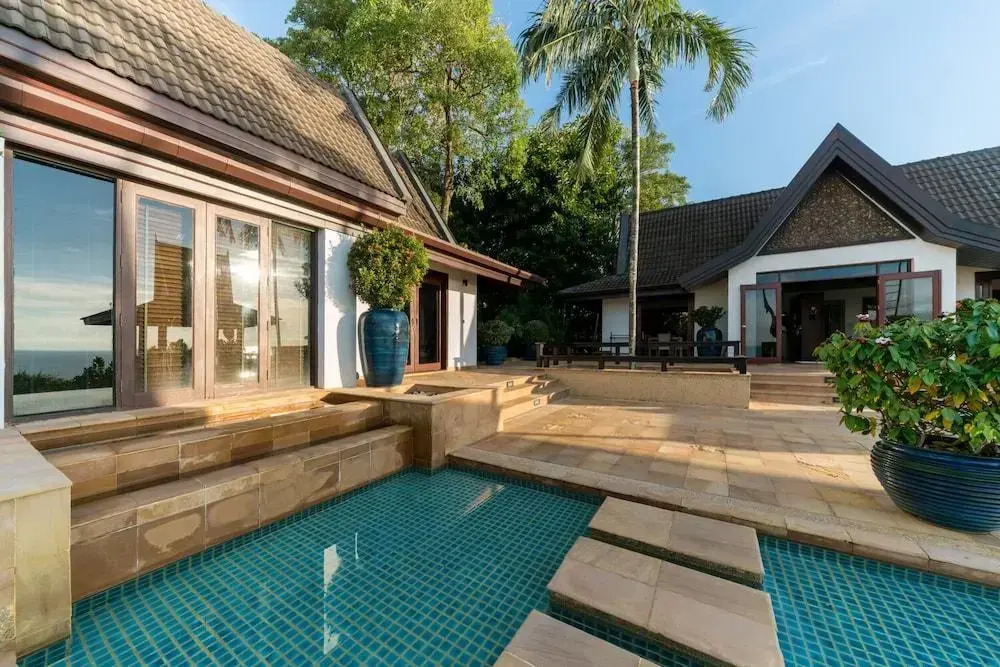 Villa Baan Hen 5 Bedroom Kata Beach