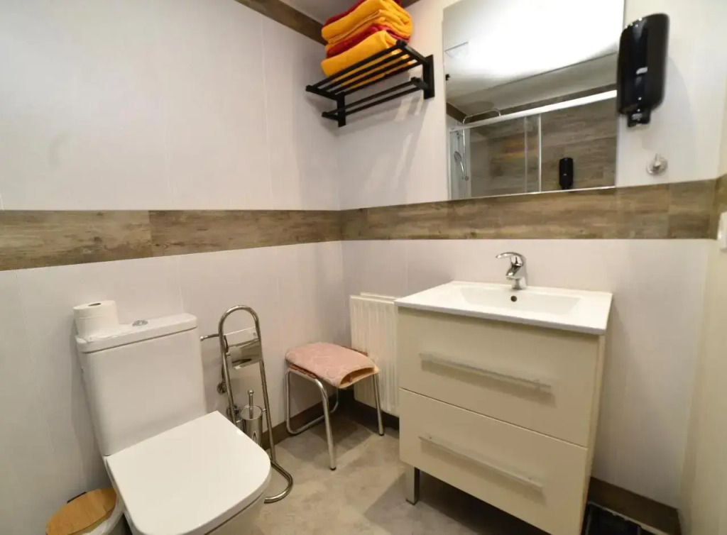 Placer, naturaleza y terraza en Canillo HUT-8207
