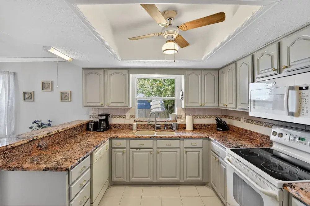 Chelsea Way Getaway Bright 4br Family Retreat 4 Bedroom Home