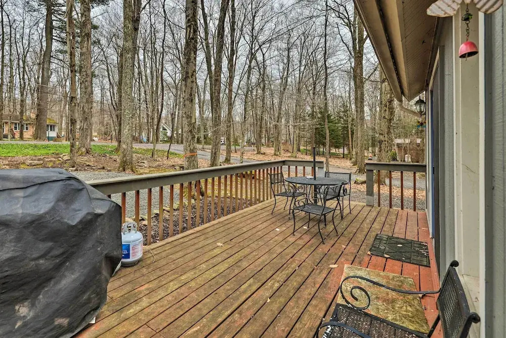 Walk to Locust Lake Poconos Vacation Home