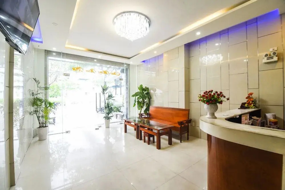 OYO 488 Hung Thu Hotel