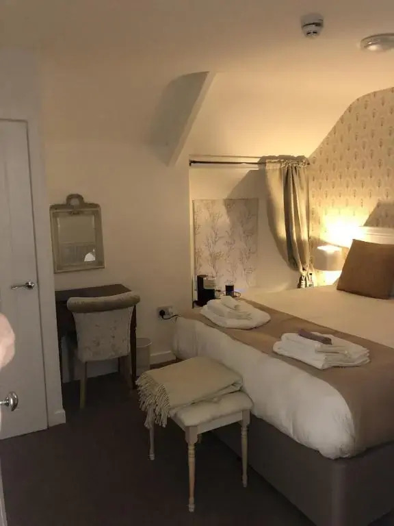 JT Abergwaun hotel
