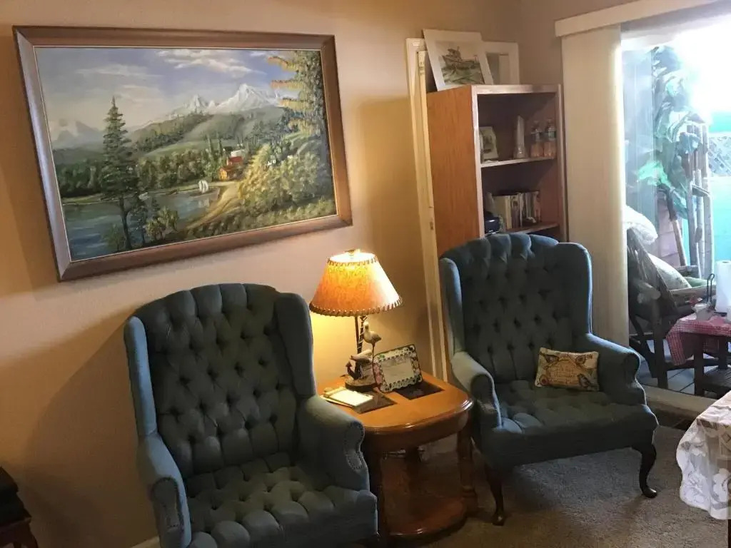 Her Castle Bed and Breakfast