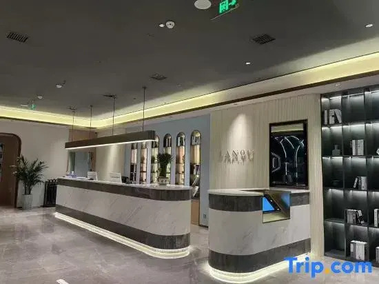 LanOuShangPin Hotel (Baoji Long County Guanshan Avenue)