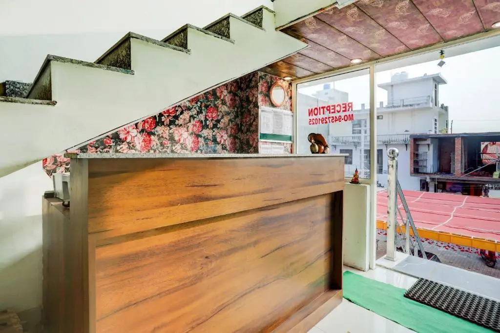 OYO 86157 Hotel Haveli Inn