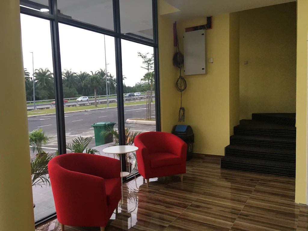 Swing & Pillows - Kota Warisan, Sepang