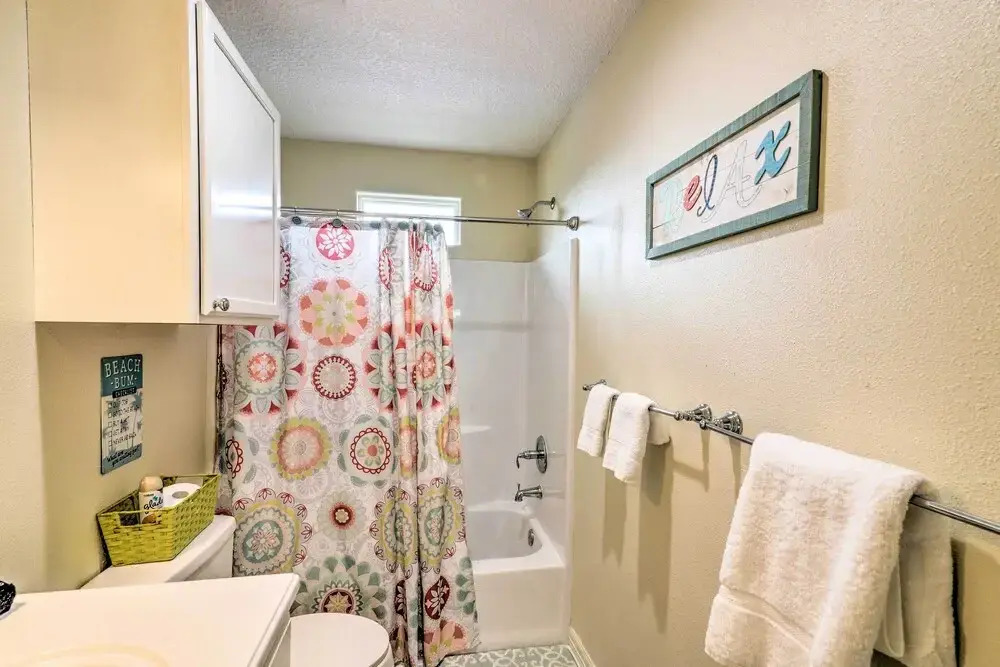 Private Beach Access: Coastal Freeport Home!