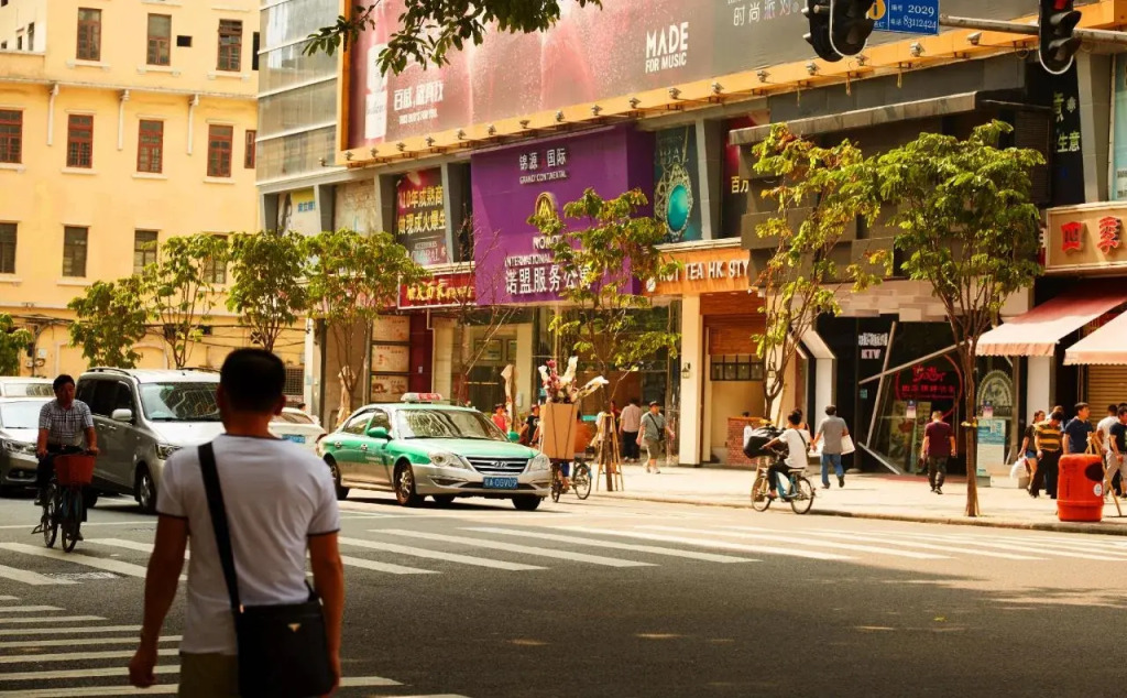 Sunny International Apartment From Beijing Road