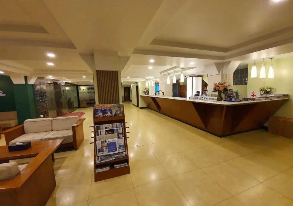 Clover Hotel