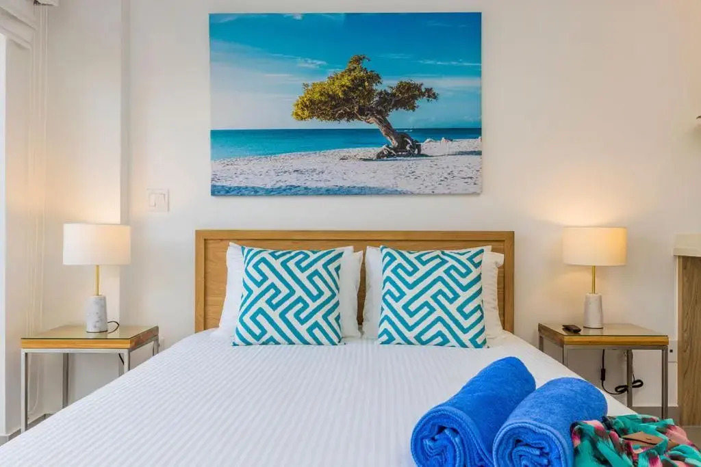 Studio with Harbor View & Near where U want to be