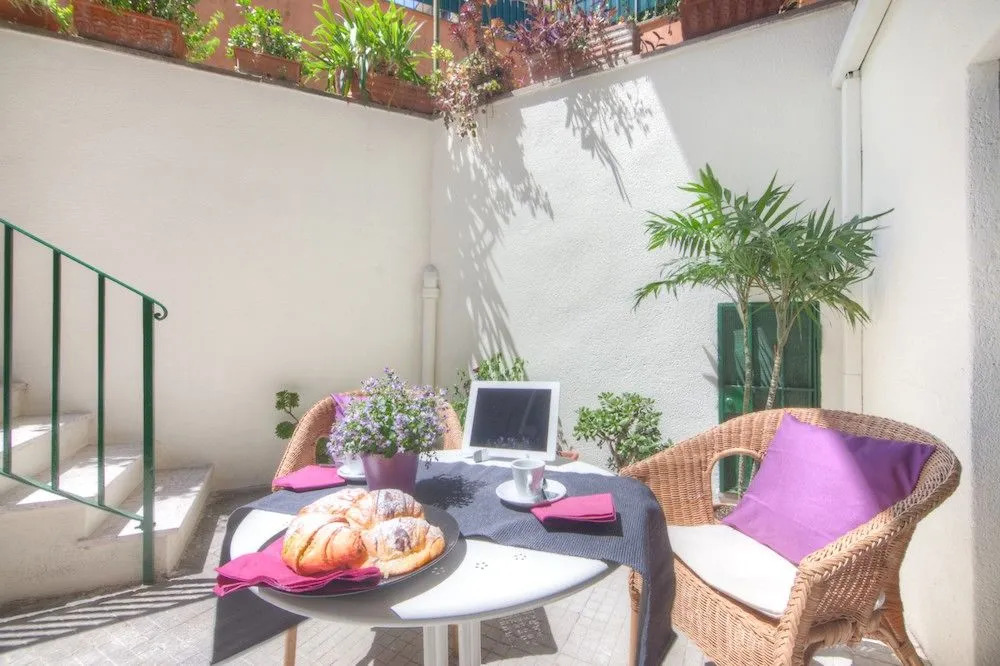 Aventino Apartments - Historical Area