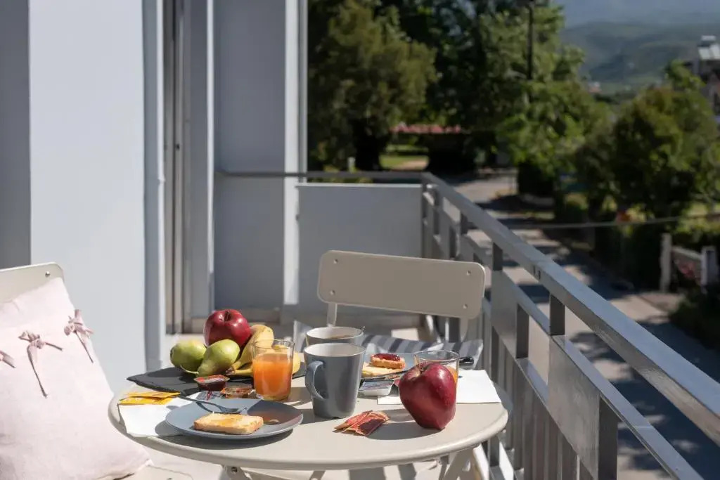 Avra Apartment