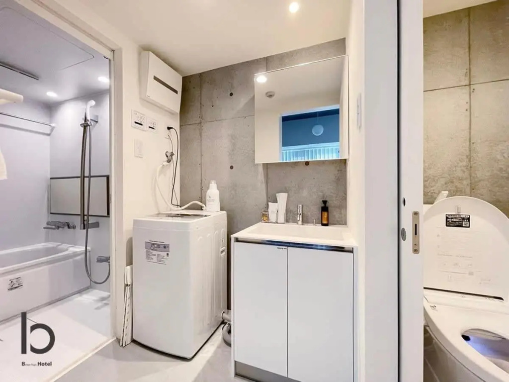 Brand new 1BR apt 5 mins walk to peace park great city view good for 7PPL