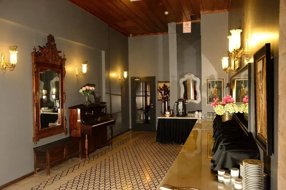 The Liwan Hotel