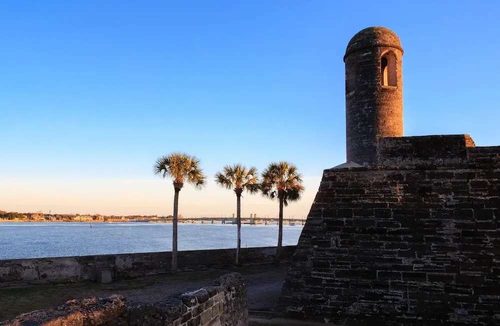 Coastal Clipper Charming 2 Bdr, Walk to Beach!