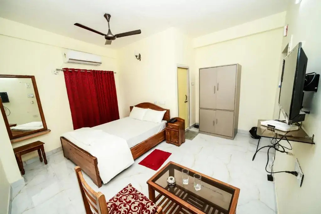 RISHIKA- Guest House