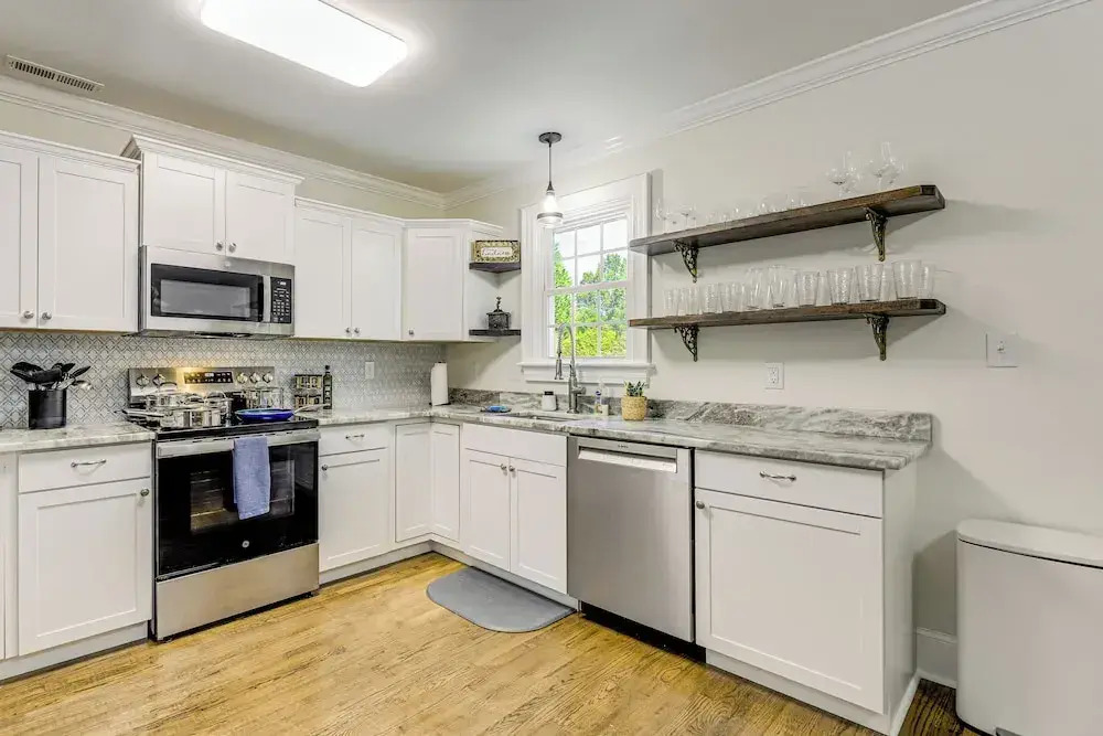 2 Mi to Downtown: Pet-friendly Home in New Bern!