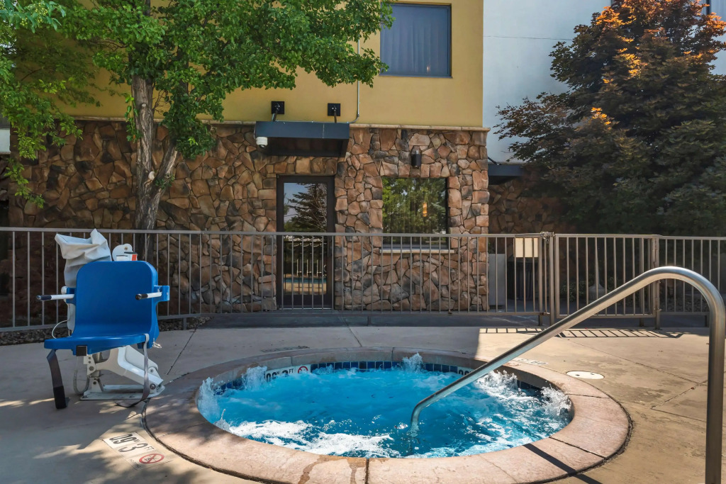 Best Western Plus Olympic Inn