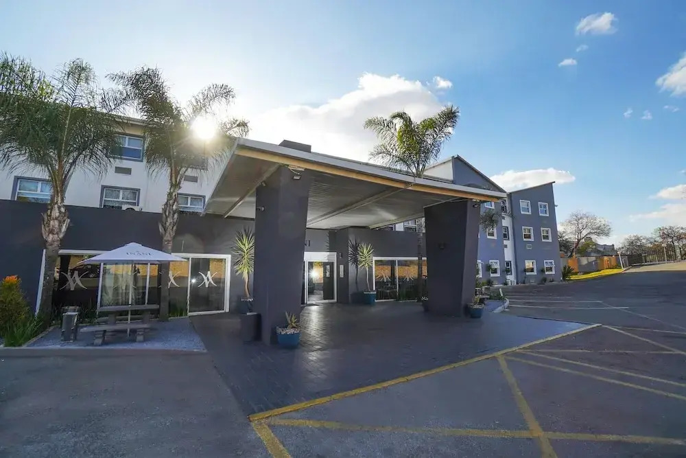Inani Hotel Gallagher