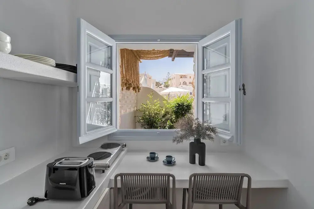 ArtChroma House