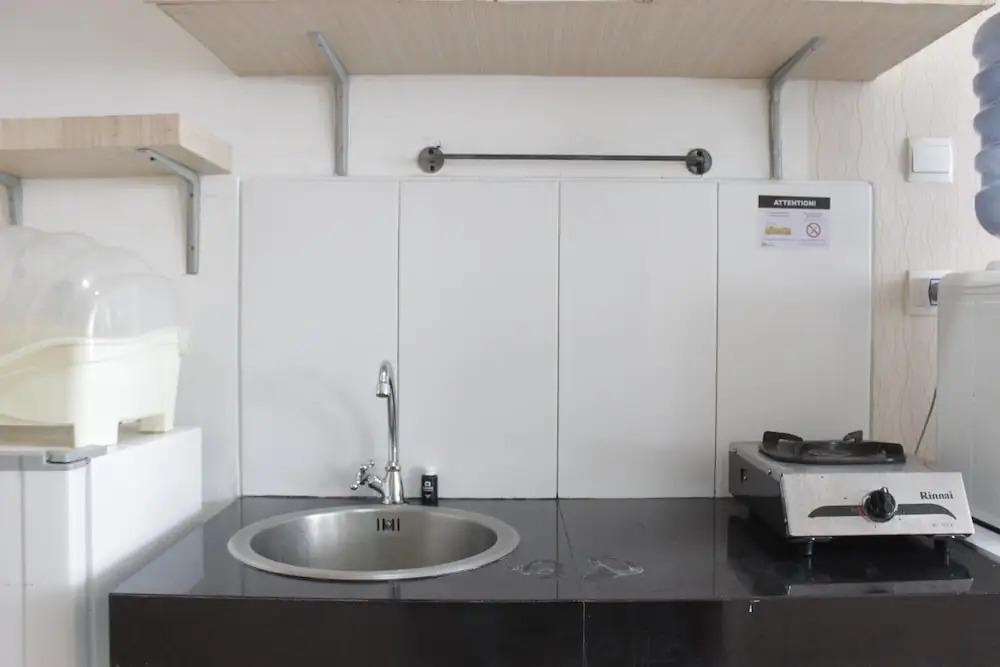 Bright Studio Room at Dago Suites Apartment near ITB