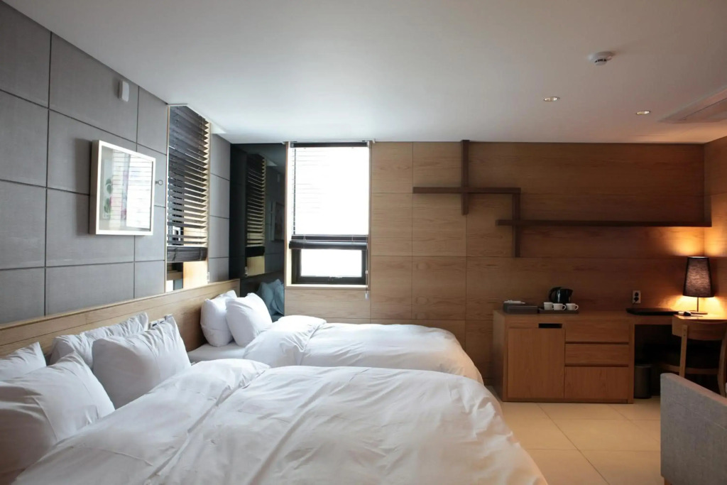 Rian Hotel