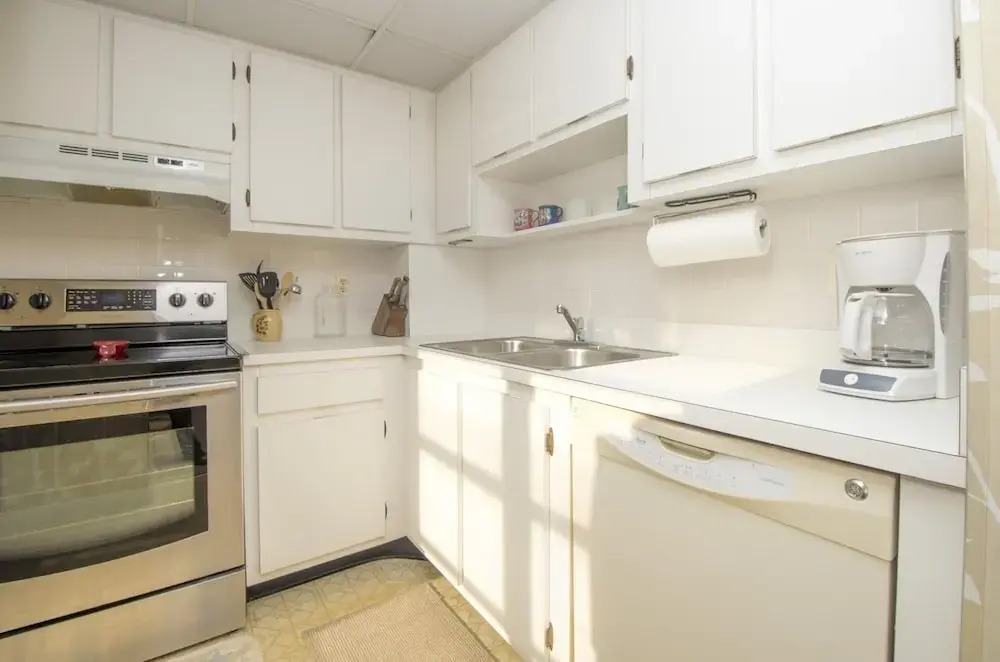 Sst3-811 - South Seas Tower 2 Bedroom Condo by Redawning