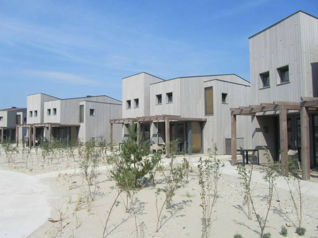 Beach Resort Punt West
