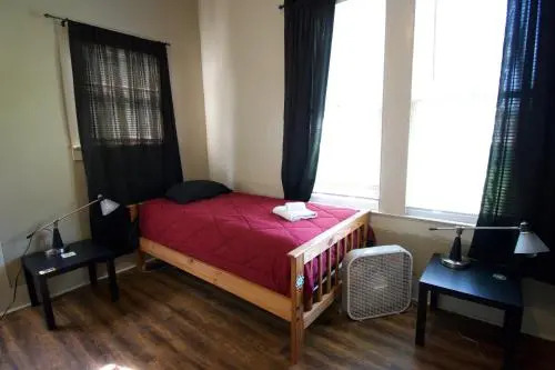 Cajun Hostel Downtown