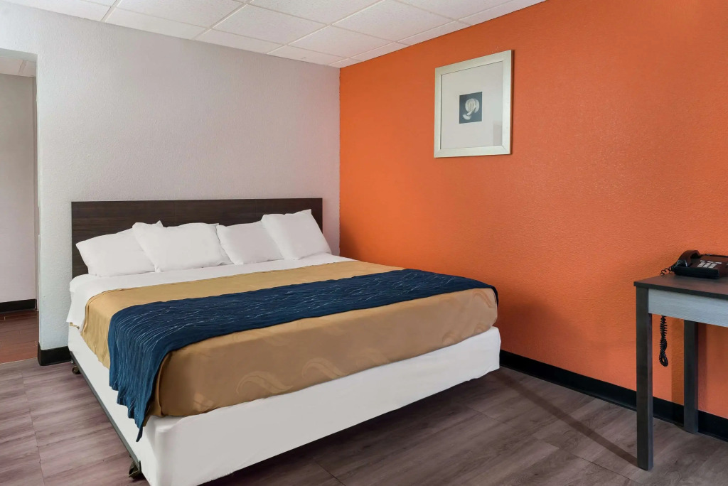 Rodeway Inn Harlan