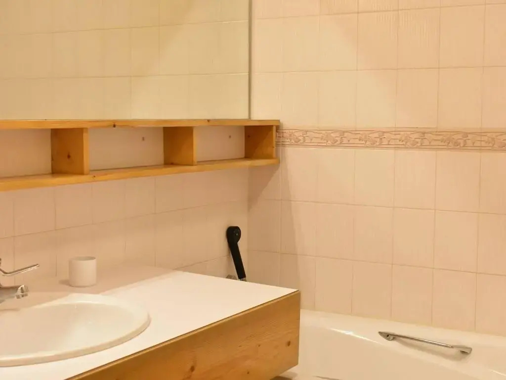 Appartement Méribel, 3 pièces, 6 personnes - FR-1-180-122