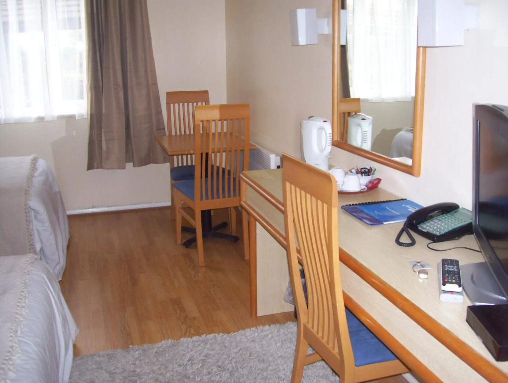 Travel Plaza Hotel