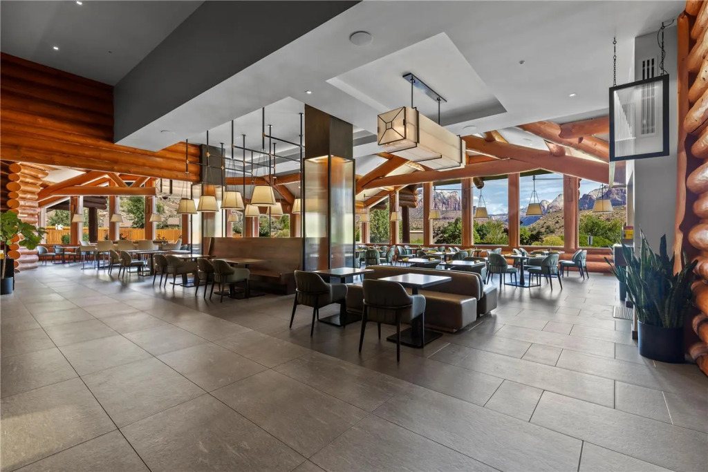 Hotel De Novo Springdale, Tapestry Collection by Hilton