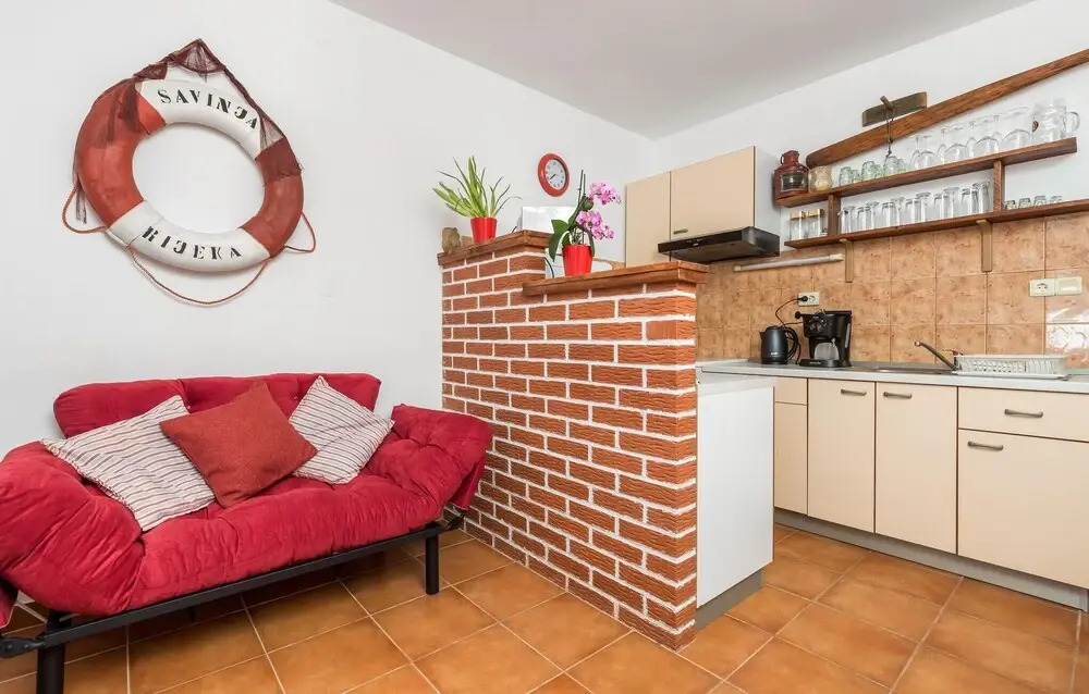 Awesome Apartment in Supetarska Draga With Wifi and 2 Bedrooms
